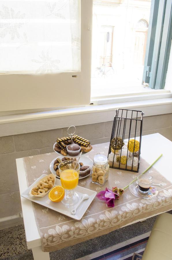 Bed and Breakfast Ingrosso House Лечче Екстер'єр фото