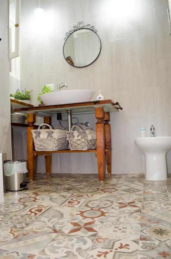Bed and Breakfast Ingrosso House Лечче Екстер'єр фото
