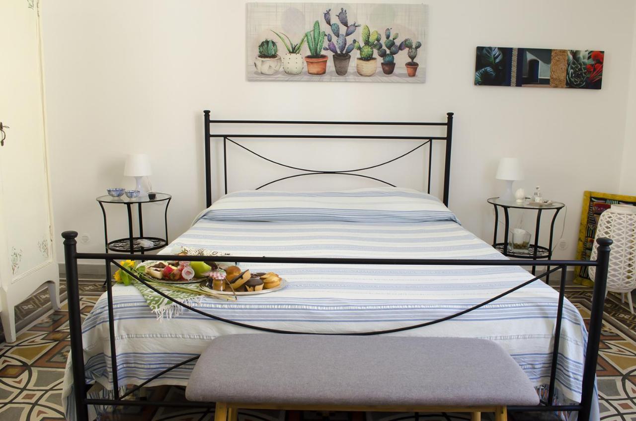 Bed and Breakfast Ingrosso House Лечче Екстер'єр фото