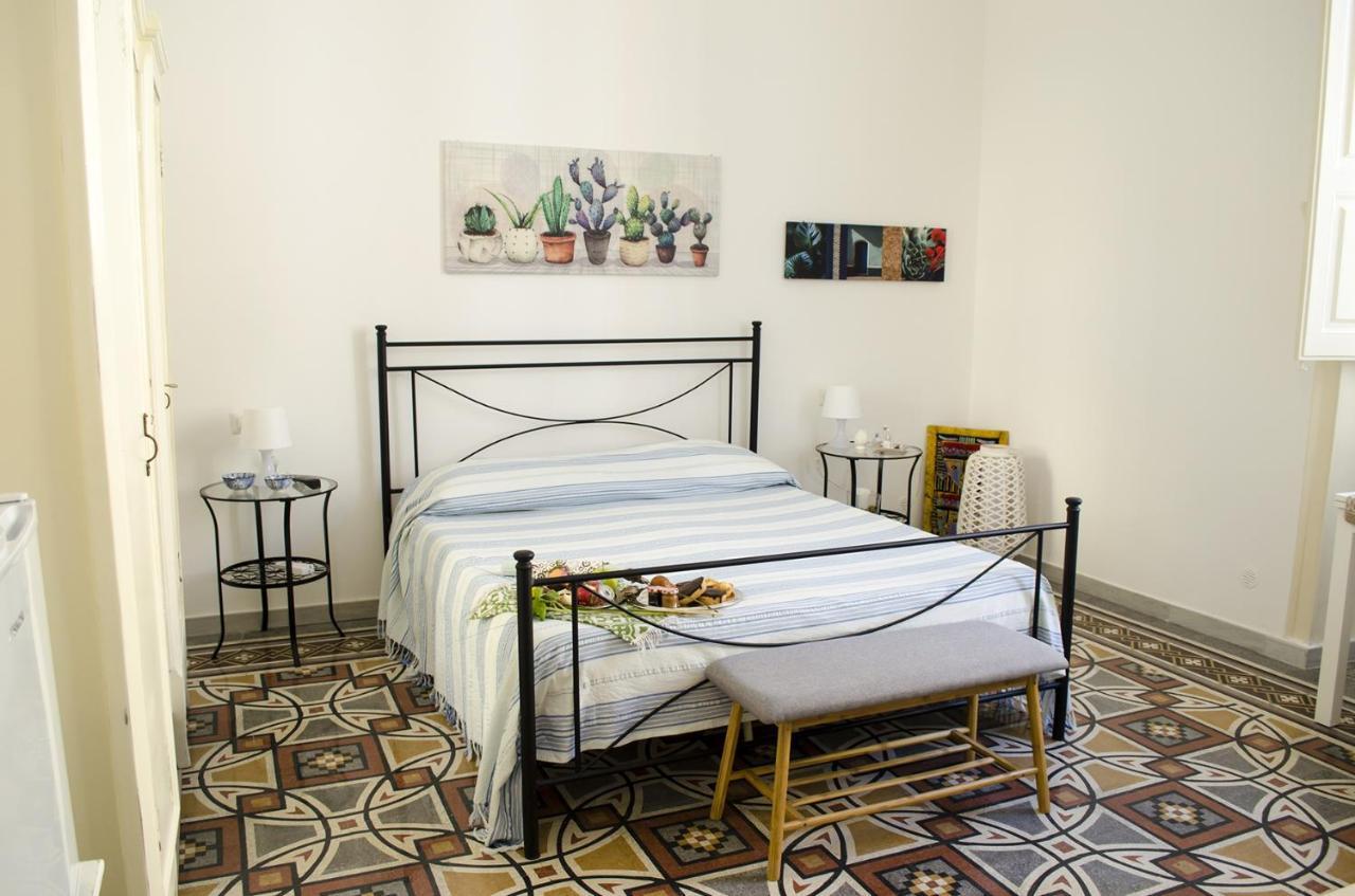 Bed and Breakfast Ingrosso House Лечче Екстер'єр фото